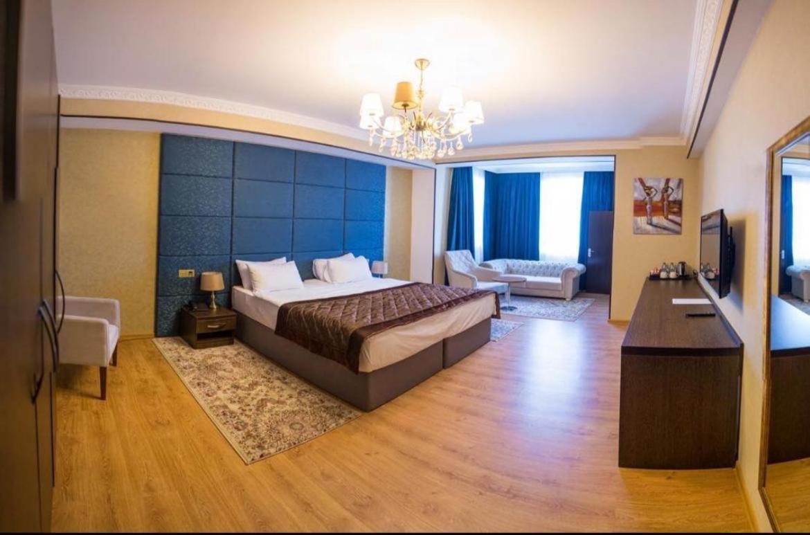 Square Baku Hotel Exterior foto